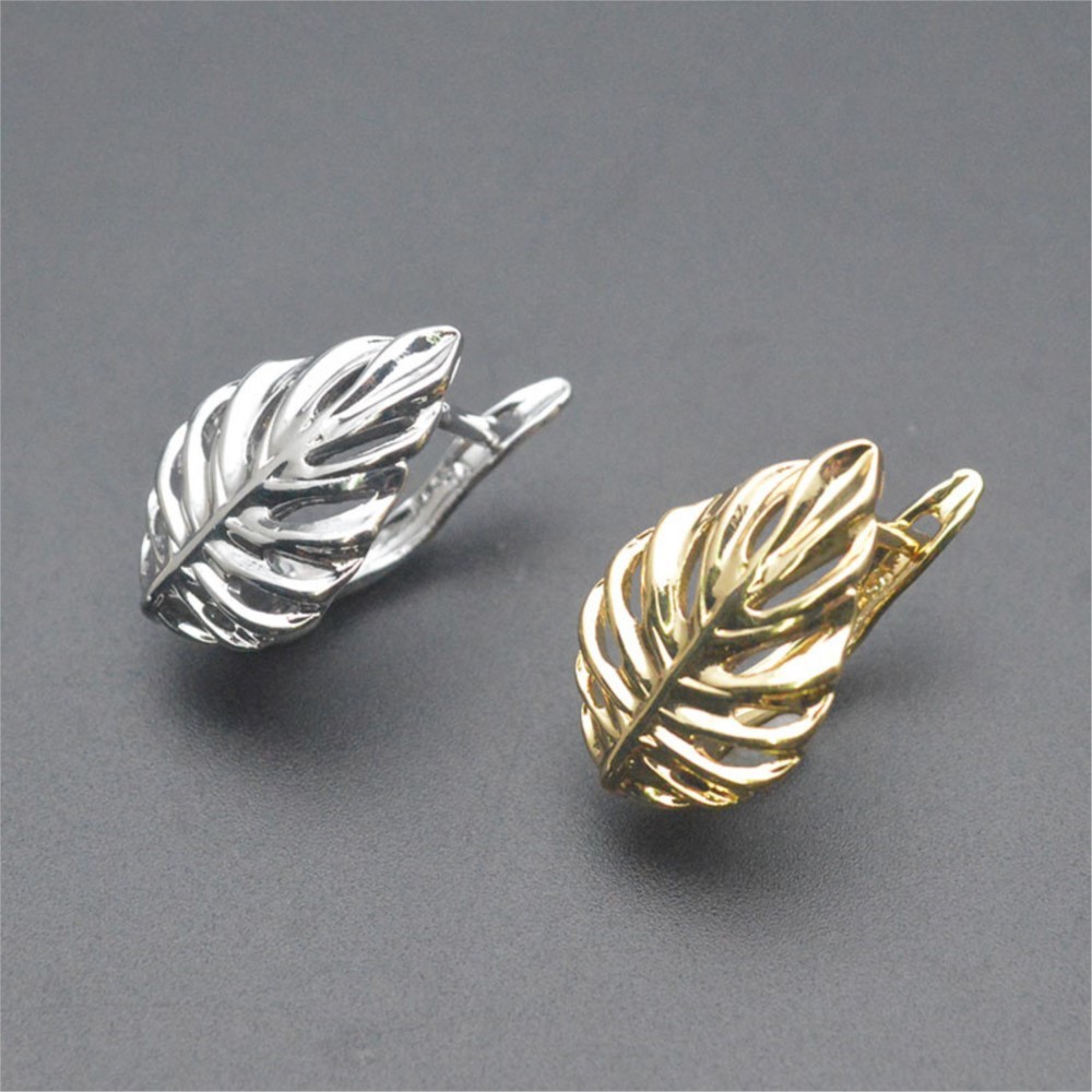 1/2個 18K金メッキ真鍮製 葉っぱ型中空ファッションイヤ - Jewelry Making Gold のレビューと価格